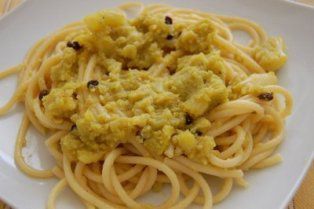 bucatini ai broccoli